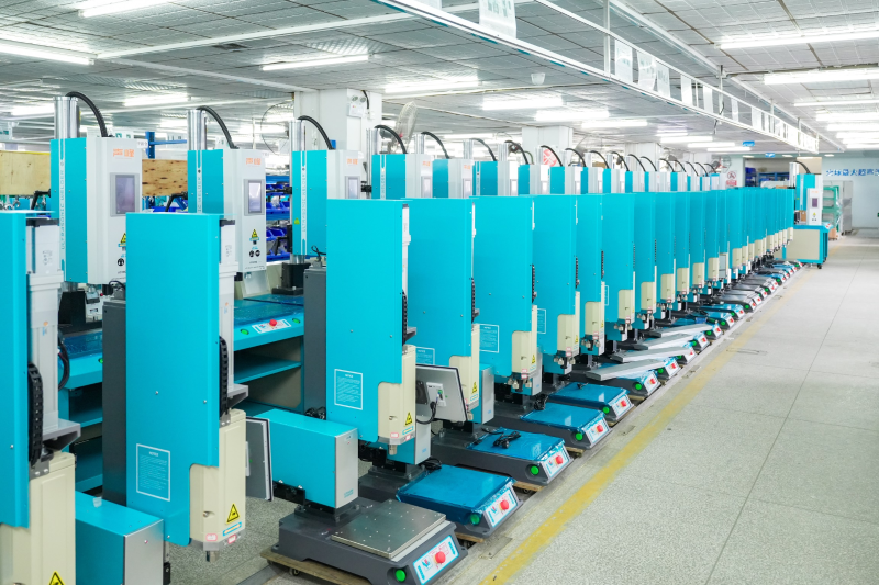 蘇州乾榮超聲波焊接機(jī)在公仔玩具焊接中的應(yīng)用及優(yōu)勢(shì)